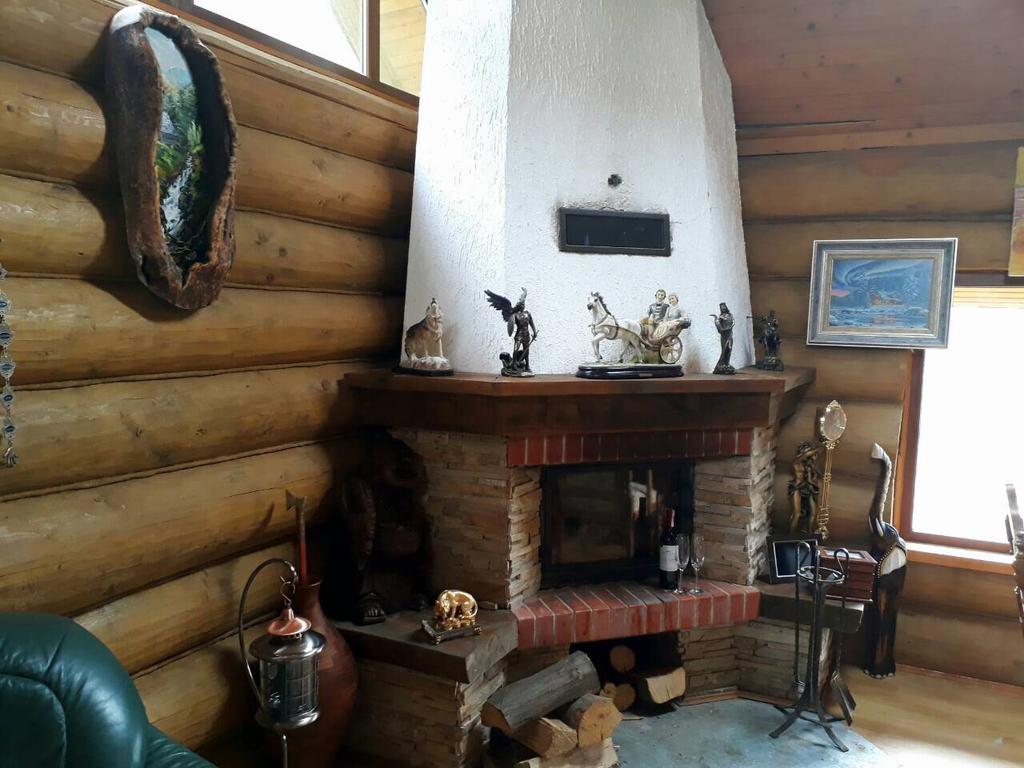 Rancho 555 Guest House Uzhhorod Exterior photo